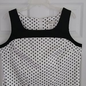 Sleeveless white/black polka dot summer dress